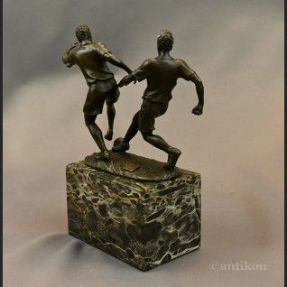 Piłkarze figurka z brązu na prezent Piłkarze figurka z brązu na prezent