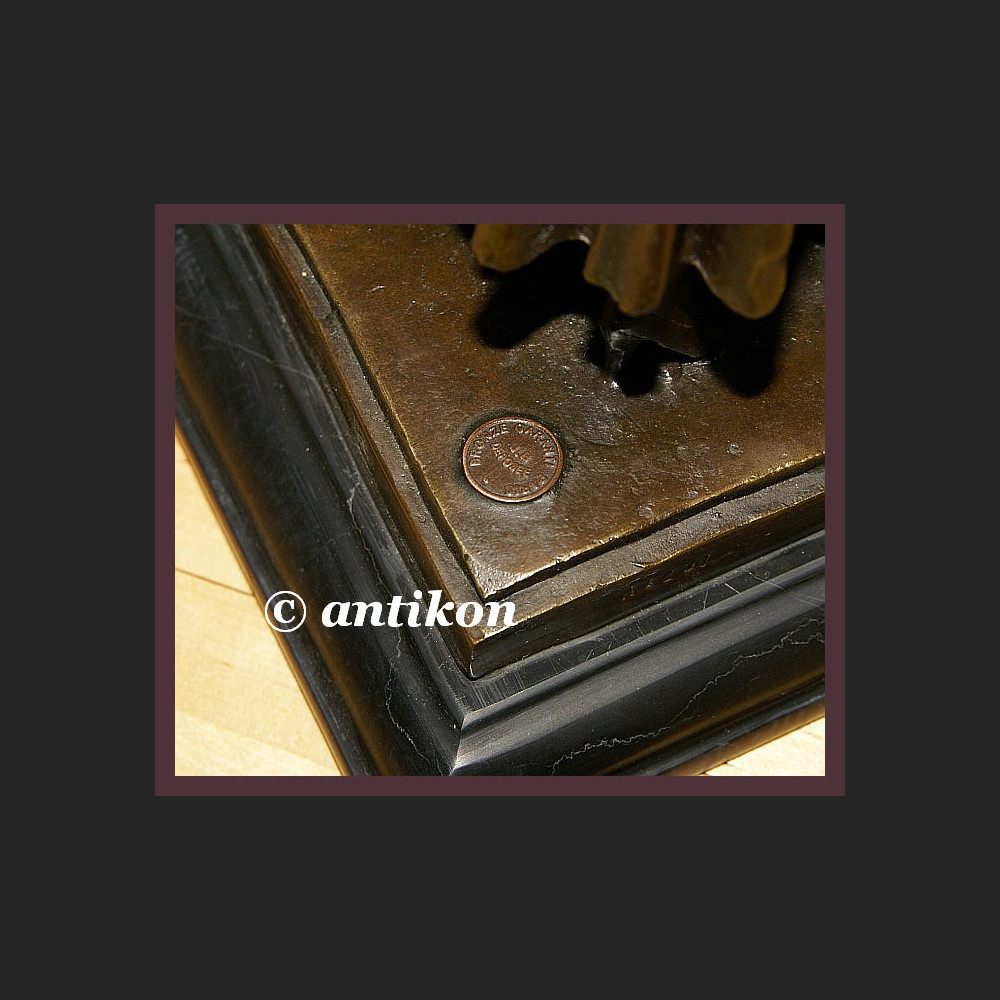 FRANCUSKA RZEŹBA Z BRĄZU ZARĘCZYNY