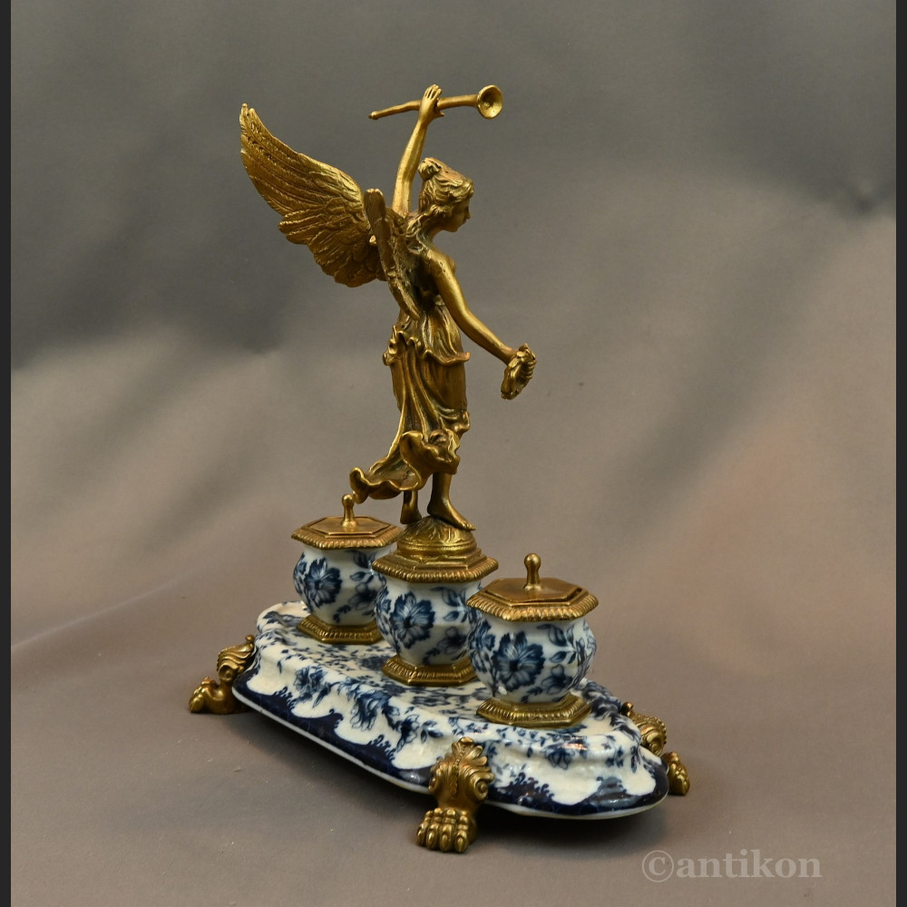 Kałamarz porcelanowy z Wiktorią prezent Kałamarz porcelanowy z Wiktorią prezent