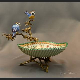 Patera secesyjna z ptaszkami 