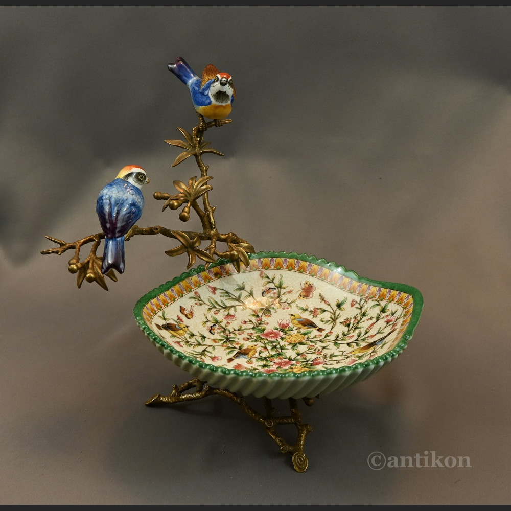 Patera secesyjna z ptaszkami 