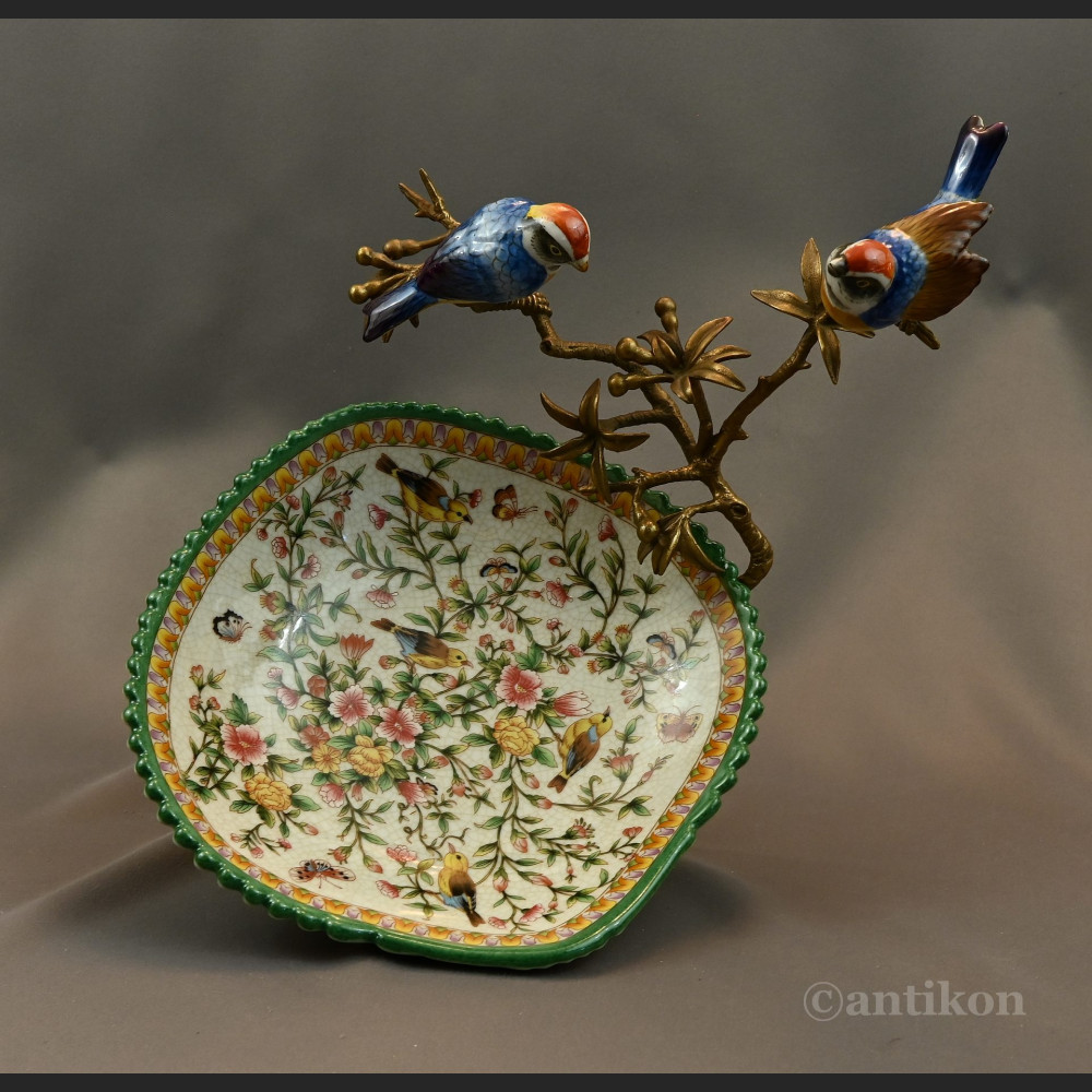 Patera secesyjna z ptaszkami 