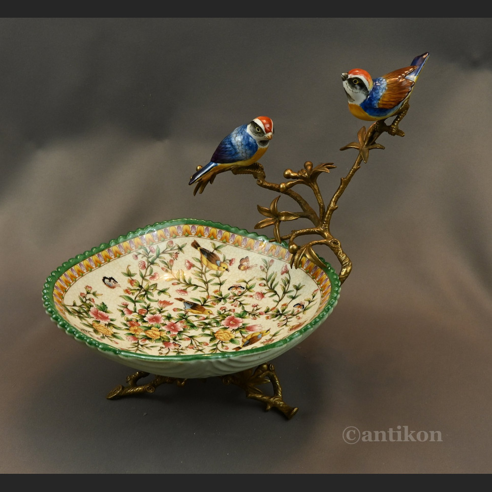 Patera secesyjna z ptaszkami 