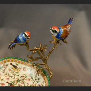 Patera secesyjna z ptaszkami 