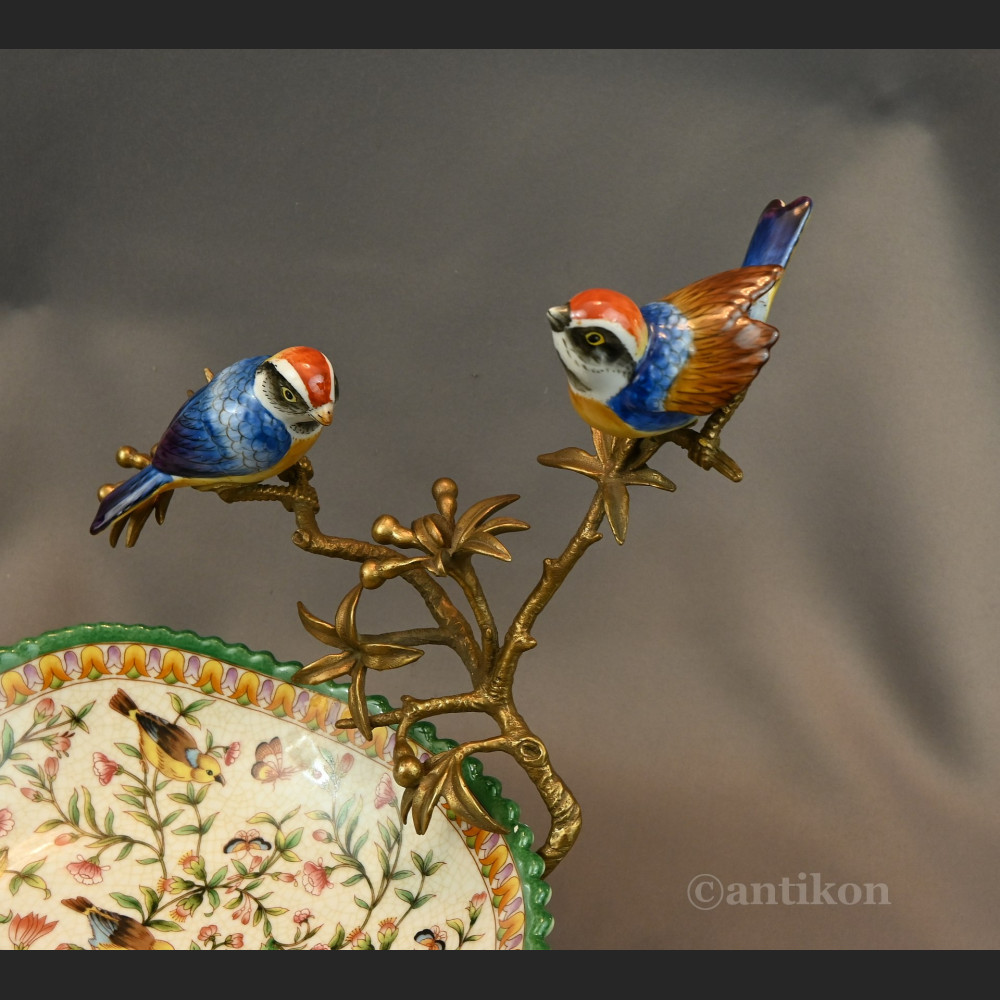 Patera secesyjna z ptaszkami 