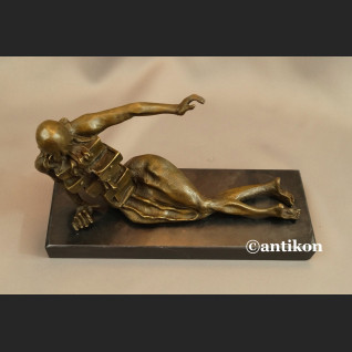 Salvador Dali rzeźba Szafa antropomorficzna 