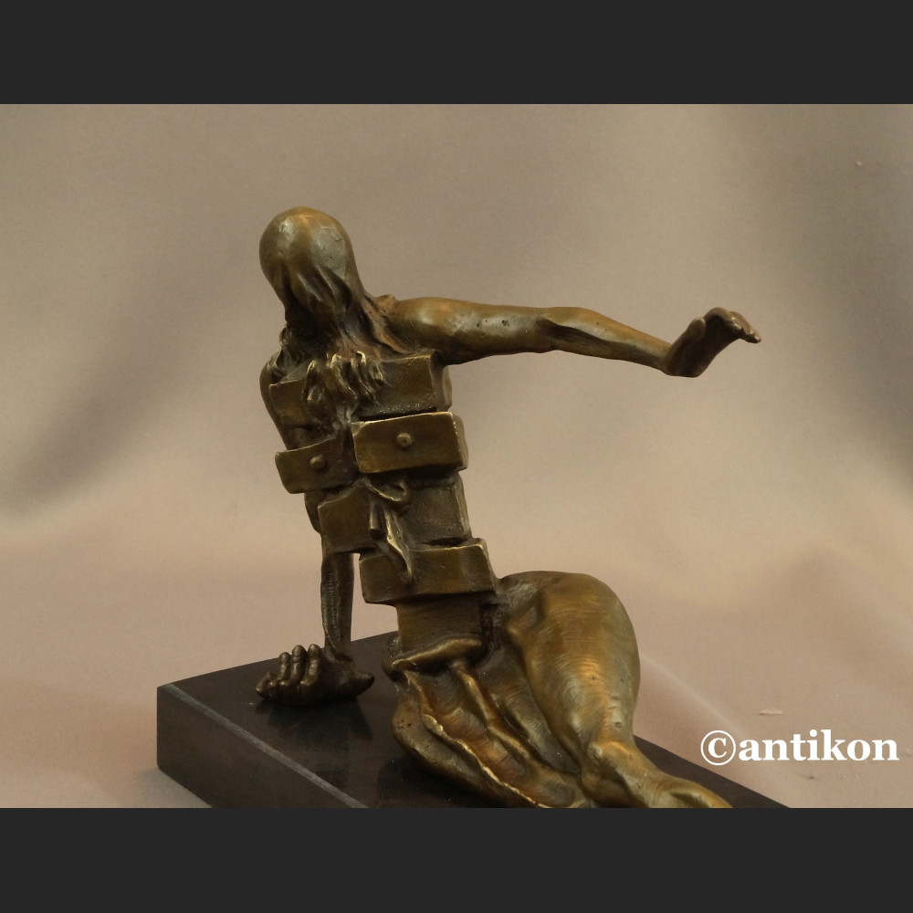 Salvador Dali rzeźba Szafa antropomorficzna 