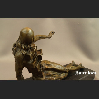 Salvador Dali rzeźba Szafa antropomorficzna 