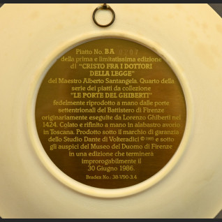 Relief alabastrowy święty 