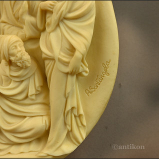 Relief alabastrowy święty 