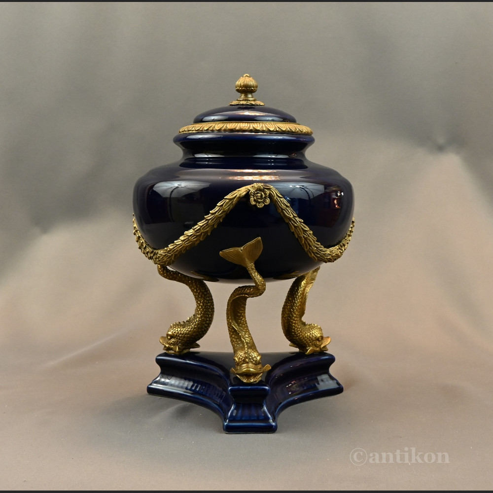 Waza barokowa z delfinami na prezent  Waza barokowa z delfinami na prezent