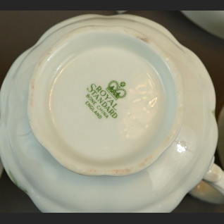 Angielski serwis do herbaty w róże 