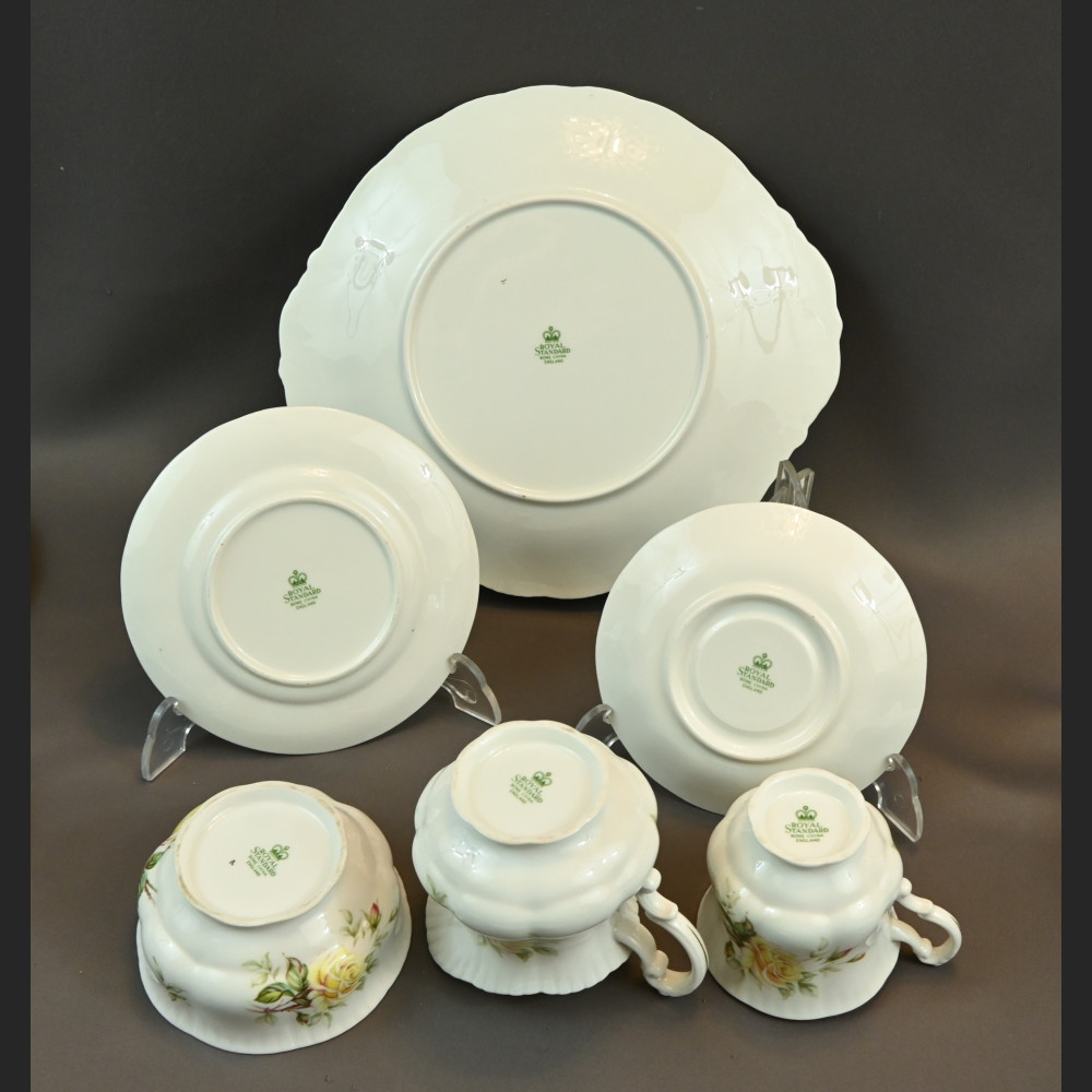 Angielski serwis do herbaty w róże 