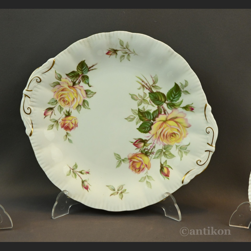 Angielski serwis do herbaty w róże 