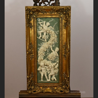 Barokowy relief alabastrowy aniołki 