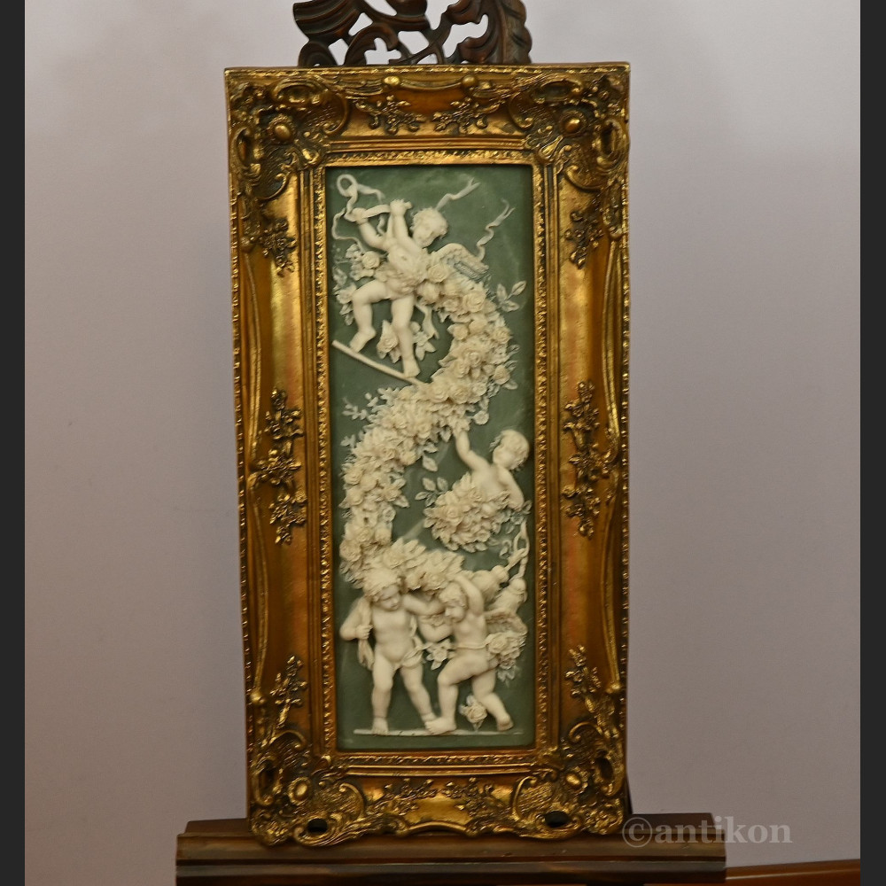 Barokowy relief alabastrowy aniołki 