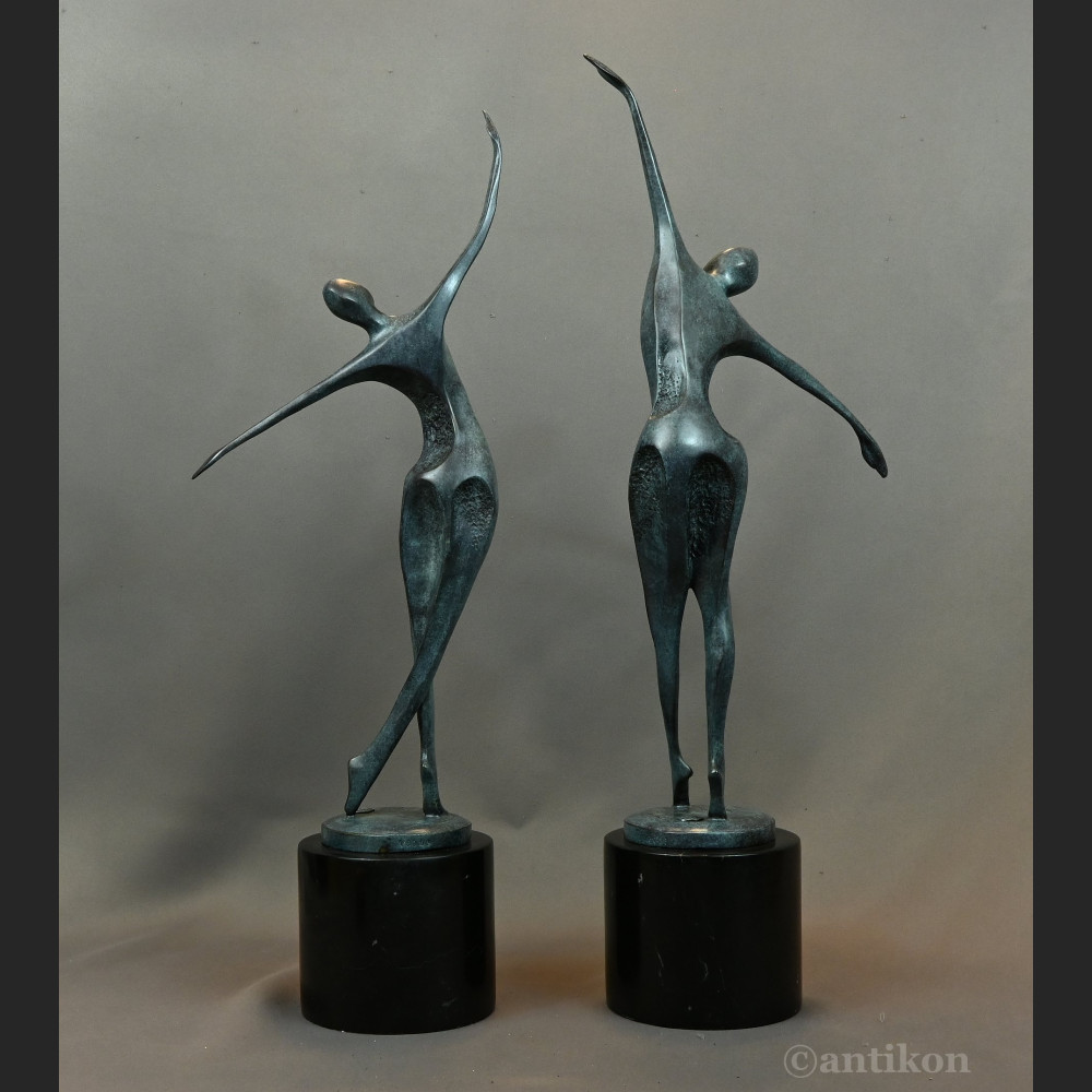 Para tancerzy modernistyczne rzeźby 