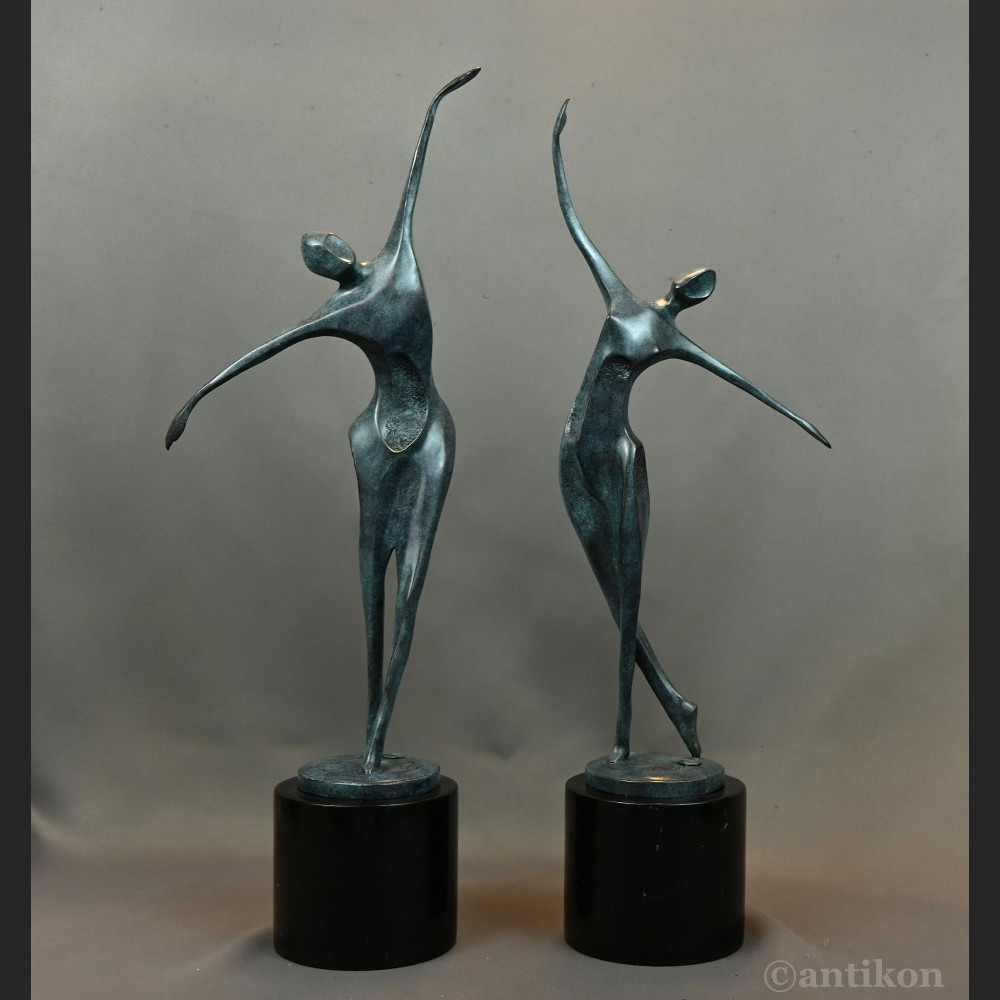 Para tancerzy modernistyczne rzeźby 