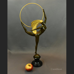 Rzeźba Tancerka w złotym pióropuszu art deco 