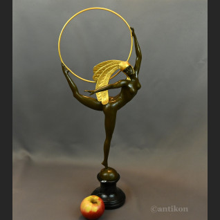 Rzeźba Tancerka w złotym pióropuszu art deco 