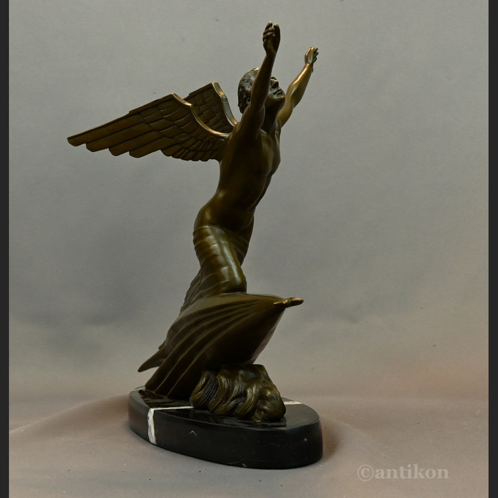 Rzeźba Aviator prezent dla pilota  Rzeźba Aviator prezent dla pilota