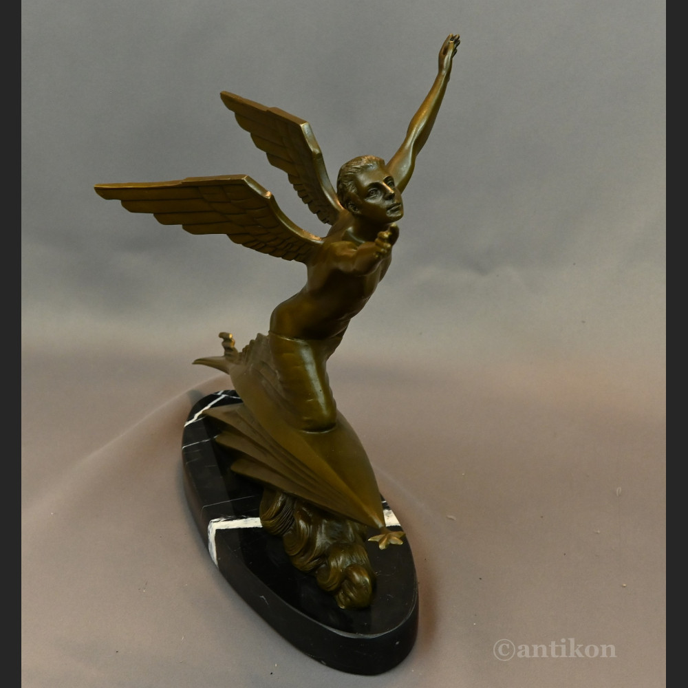 Rzeźba Aviator prezent dla pilota  Rzeźba Aviator prezent dla pilota