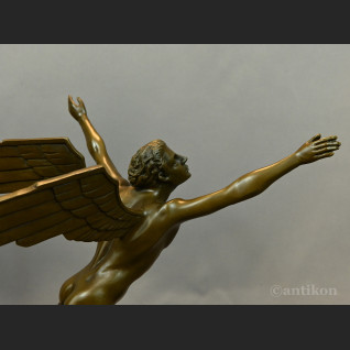 Rzeźba Aviator prezent dla pilota  Rzeźba Aviator prezent dla pilota