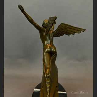 Rzeźba Aviator prezent dla pilota  Rzeźba Aviator prezent dla pilota