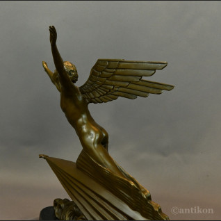 Rzeźba Aviator prezent dla pilota  Rzeźba Aviator prezent dla pilota