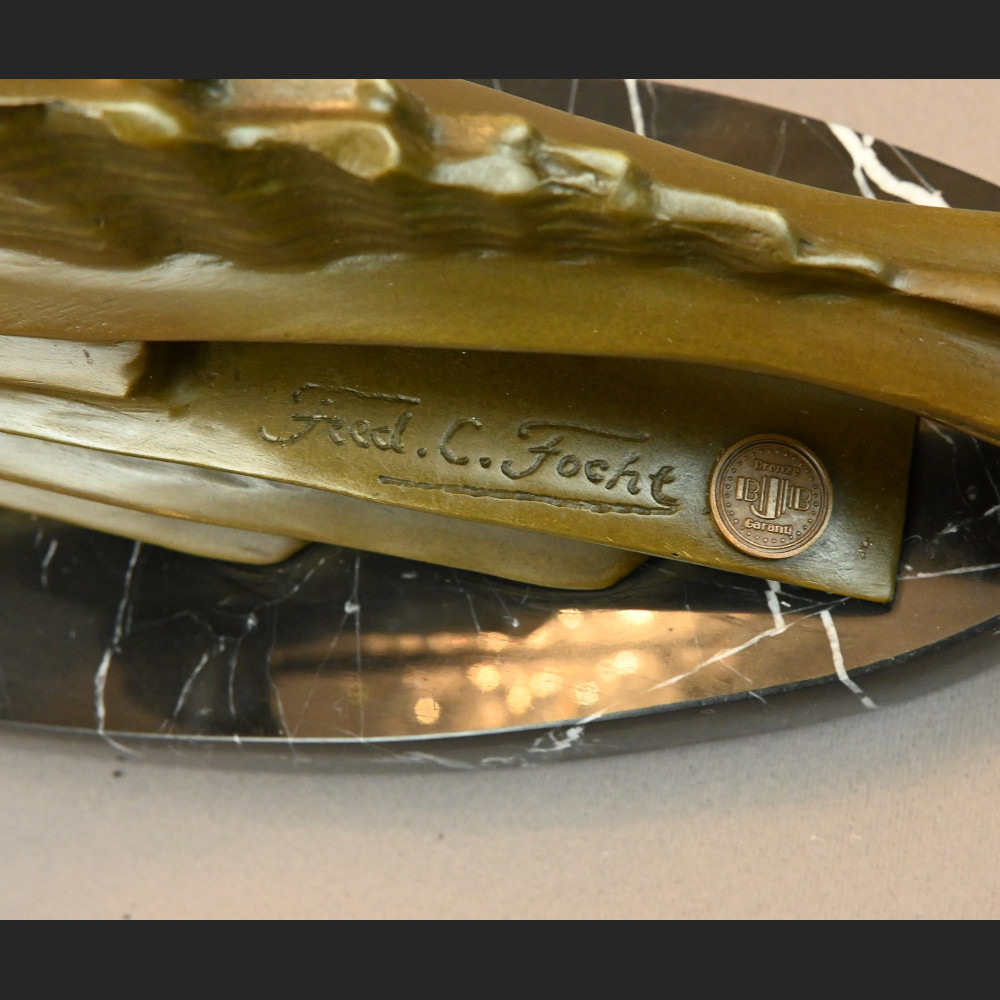 Rzeźba Aviator prezent dla pilota  Rzeźba Aviator prezent dla pilota