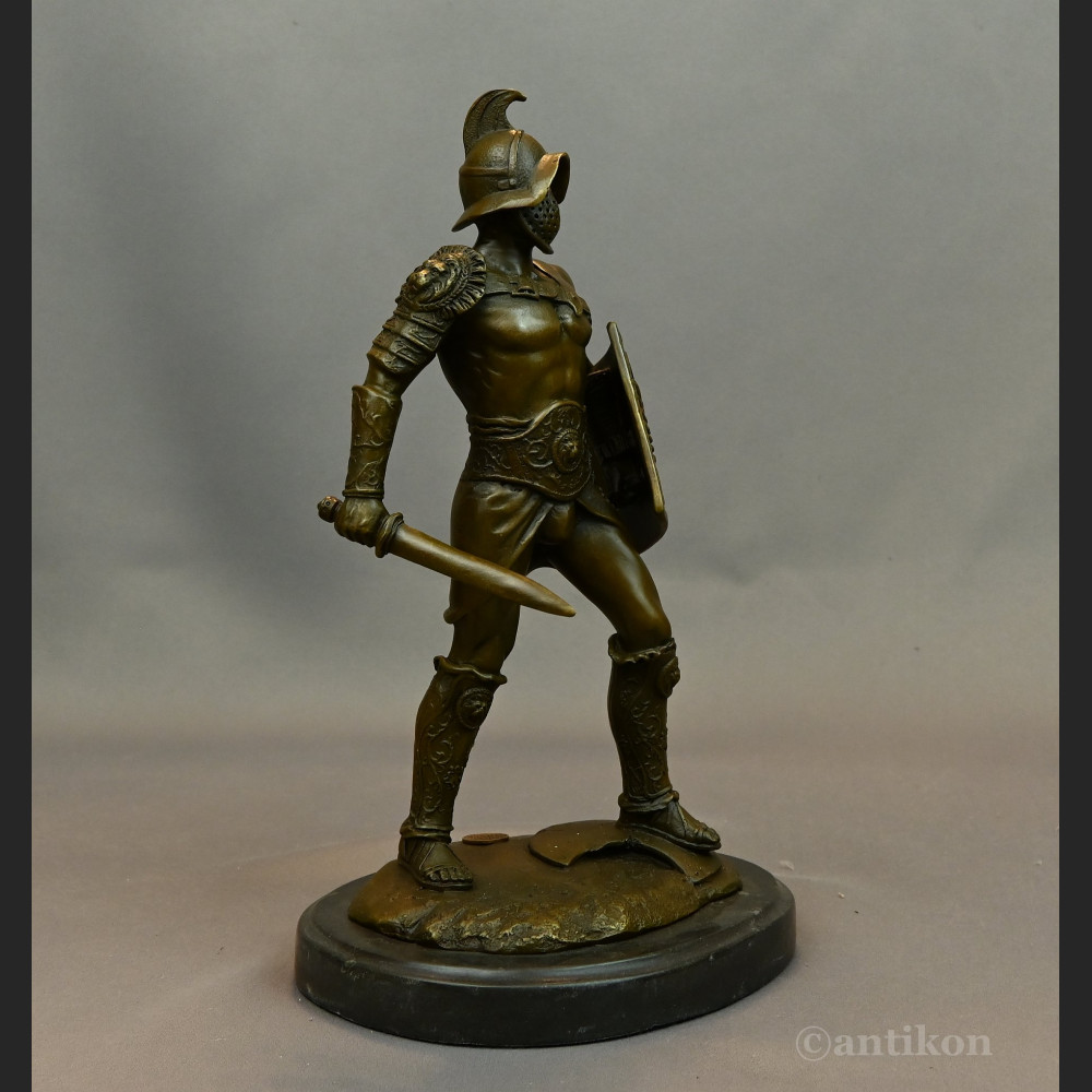 Figura gladiator z brązu prezent 