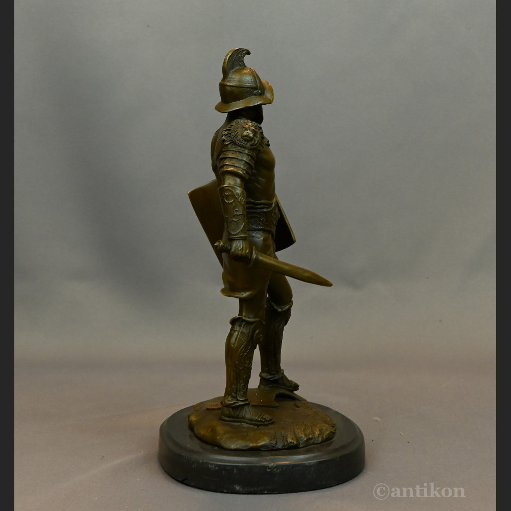 Figura gladiator z brązu prezent 