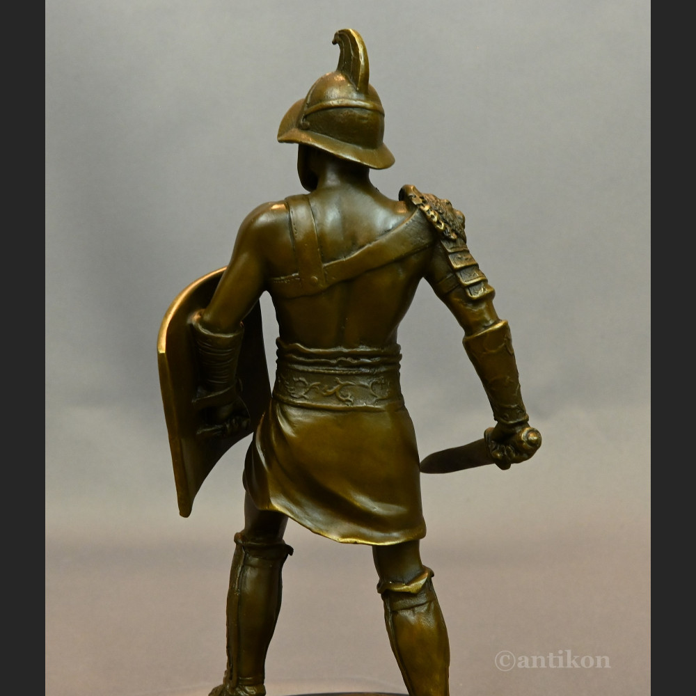 Figura gladiator z brązu prezent 