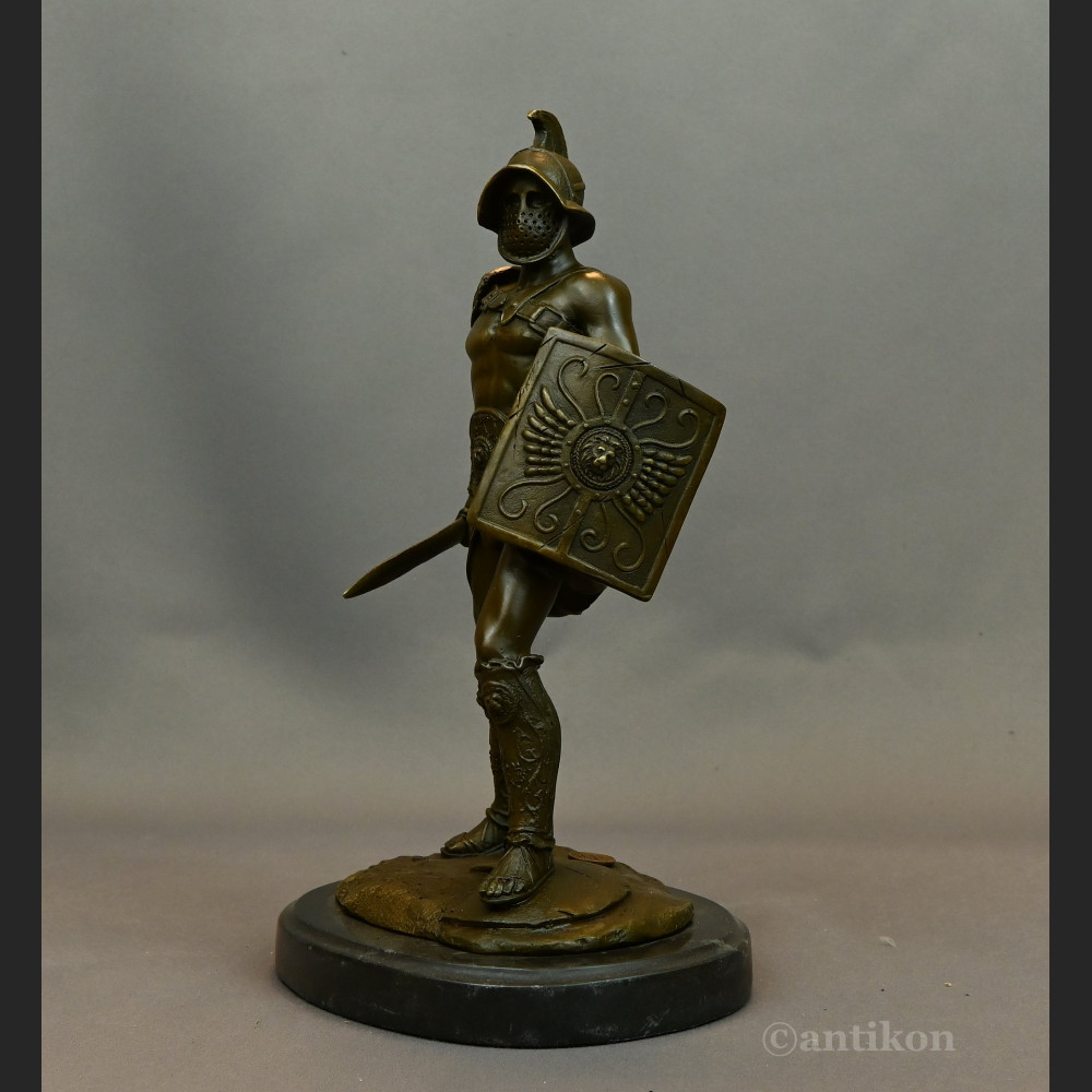 Figura gladiator z brązu prezent 