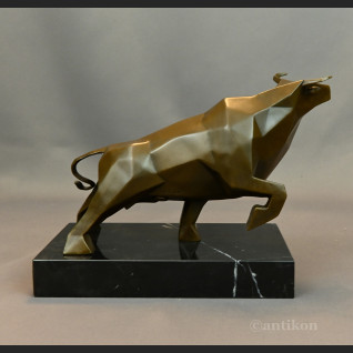 Duży kubistyczny byk w stylu Picassa rzeźba 