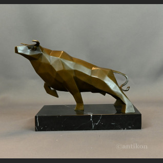 Duży kubistyczny byk w stylu Picassa rzeźba 