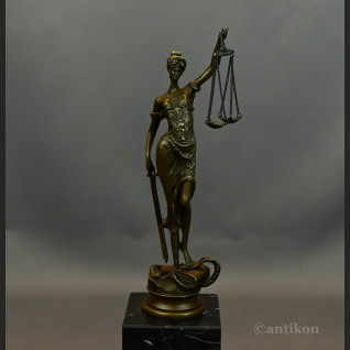 Temida rzeźba prezent dla prawnika 