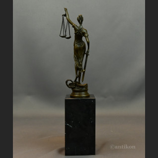 Temida rzeźba prezent dla prawnika Temida rzeźba prezent dla prawnika