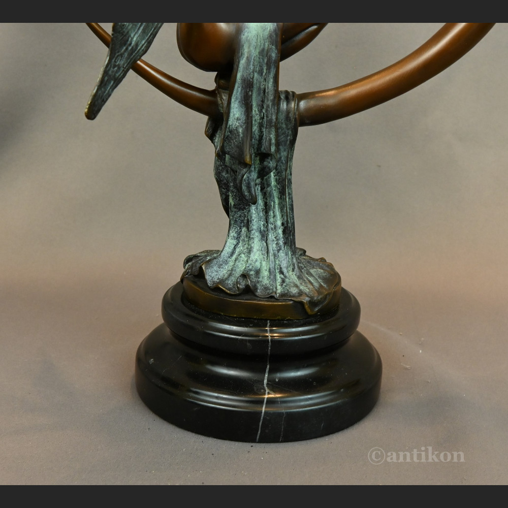 Piękny elf pokaźna figura z brązu  Piękny elf pokaźna figura z brązu