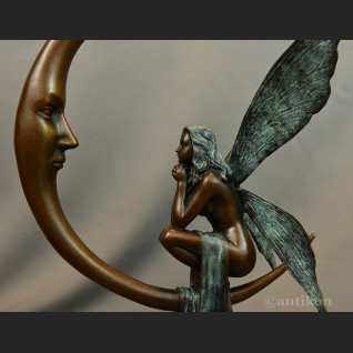 Piękny elf pokaźna figura z brązu  Piękny elf pokaźna figura z brązu