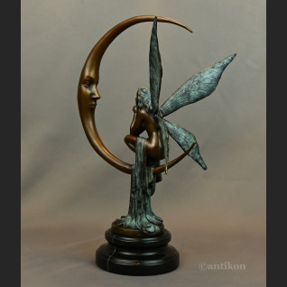 Piękny elf pokaźna figura z brązu  Piękny elf pokaźna figura z brązu