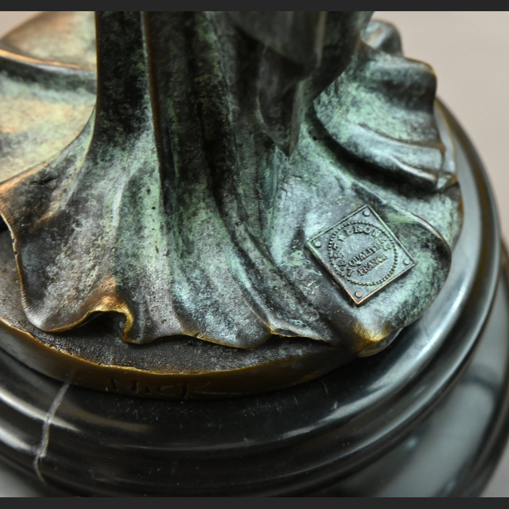 Piękny elf pokaźna figura z brązu  Piękny elf pokaźna figura z brązu