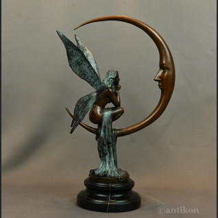 Piękny elf pokaźna figura z brązu  Piękny elf pokaźna figura z brązu