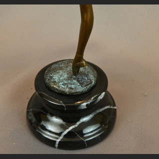 Rzeźba z brązu baletnica na prezent 