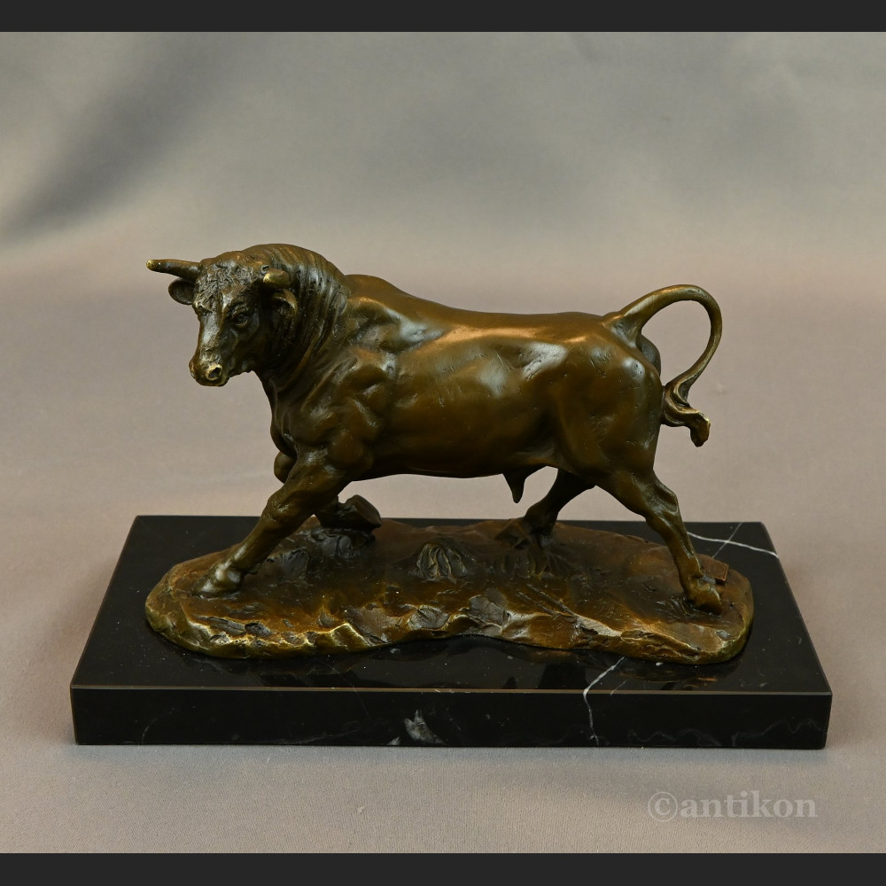 Byk rzeźba luksusowy prezent dla managera 