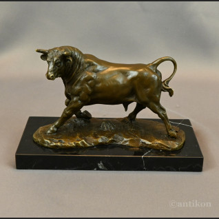 Byk rzeźba luksusowy prezent dla managera 