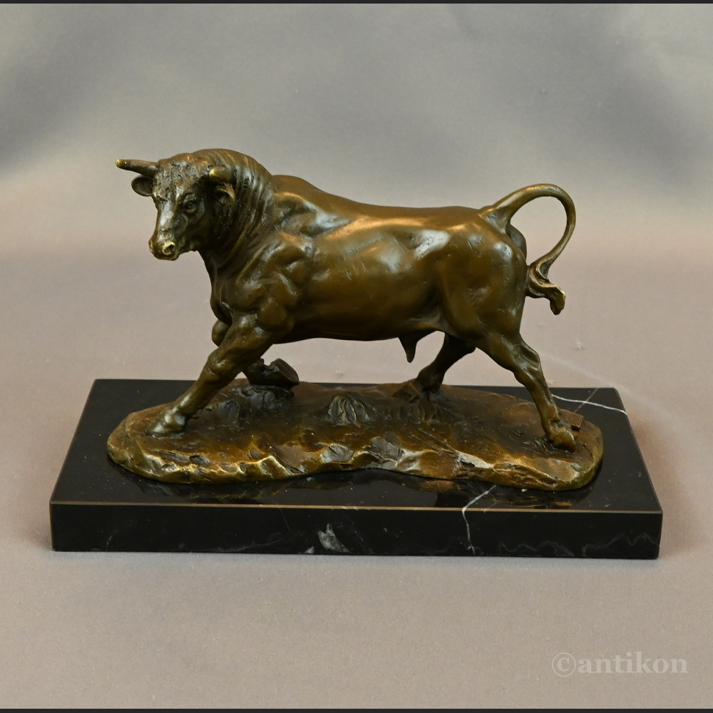 Byk rzeźba luksusowy prezent dla managera 