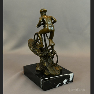 Kolarz kolarstwo sygnowana rzeźba rowerzysta prawdziwy brąz 