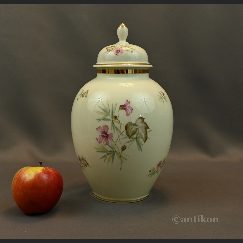 Wazon Thomas Ivory Rosenthal z pokrywą Wazon Thomas Ivory Rosenthal z pokrywą