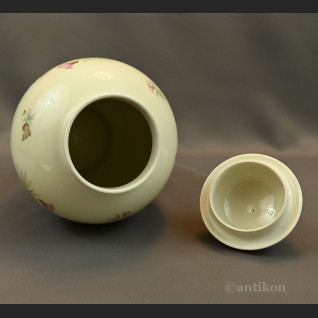 Wazon Thomas Ivory Rosenthal z pokrywą Wazon Thomas Ivory Rosenthal z pokrywą